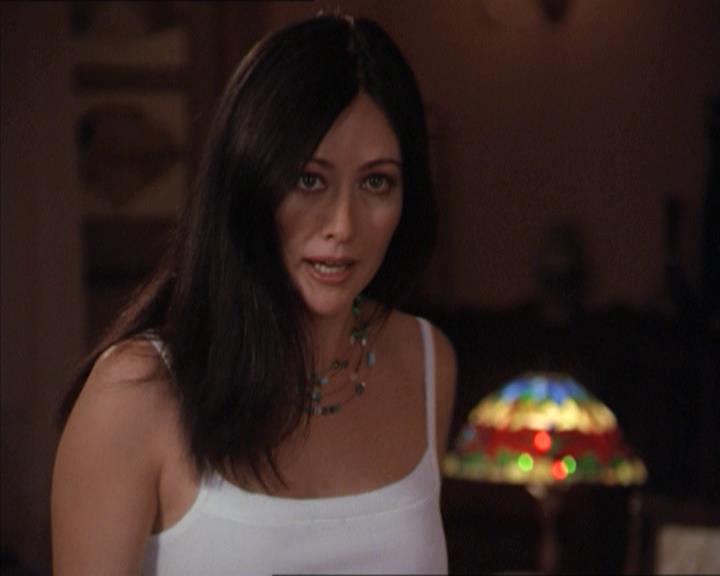 Charmed-Online-dot-218ChickFlick0120.jpg
