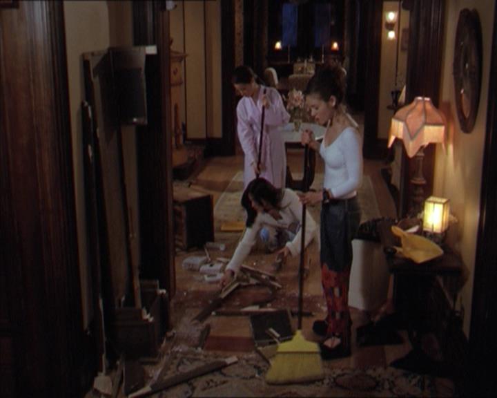 Charmed-Online-dot-218ChickFlick0292.jpg