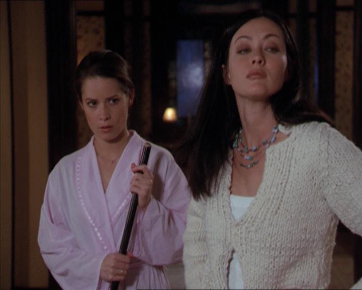Charmed-Online-dot-218ChickFlick0325.jpg