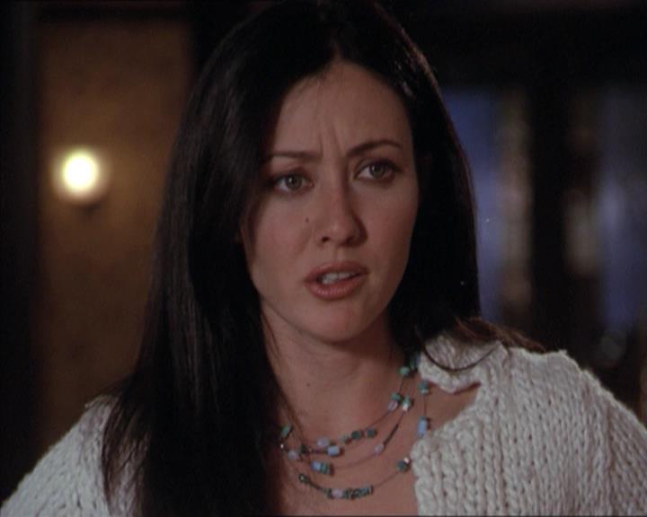 Charmed-Online-dot-218ChickFlick0339.jpg