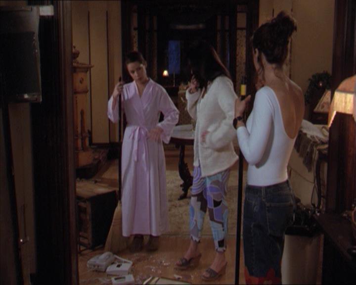 Charmed-Online-dot-218ChickFlick0344.jpg