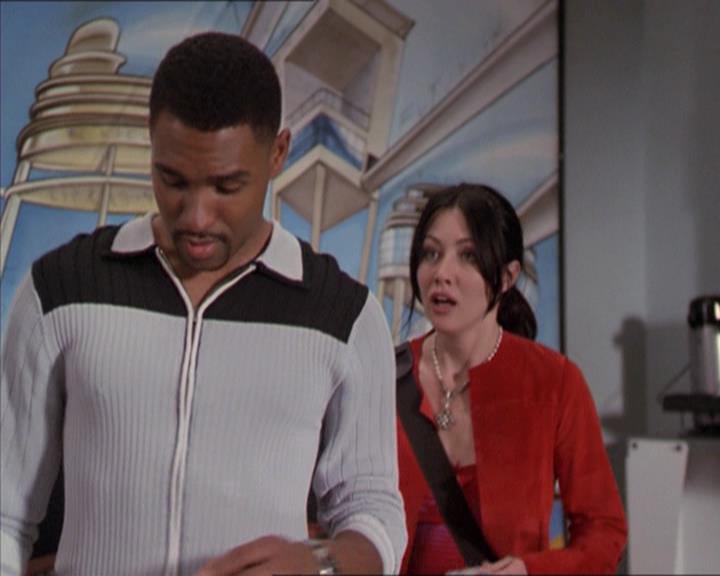 Charmed-Online-dot-218ChickFlick0551.jpg