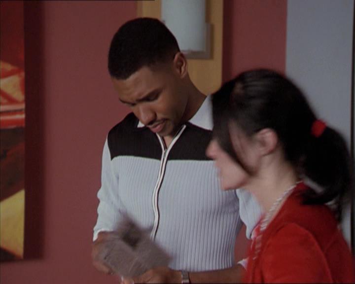 Charmed-Online-dot-218ChickFlick0562.jpg