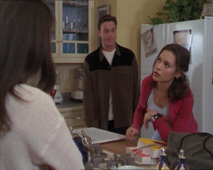 Charmed-Online-dot-218ChickFlick0654.jpg