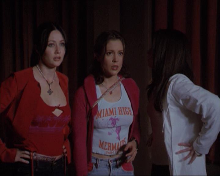 Charmed-Online-dot-218ChickFlick0734.jpg