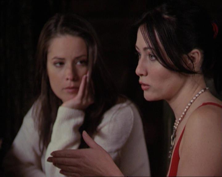 Charmed-Online-dot-218ChickFlick0850.jpg
