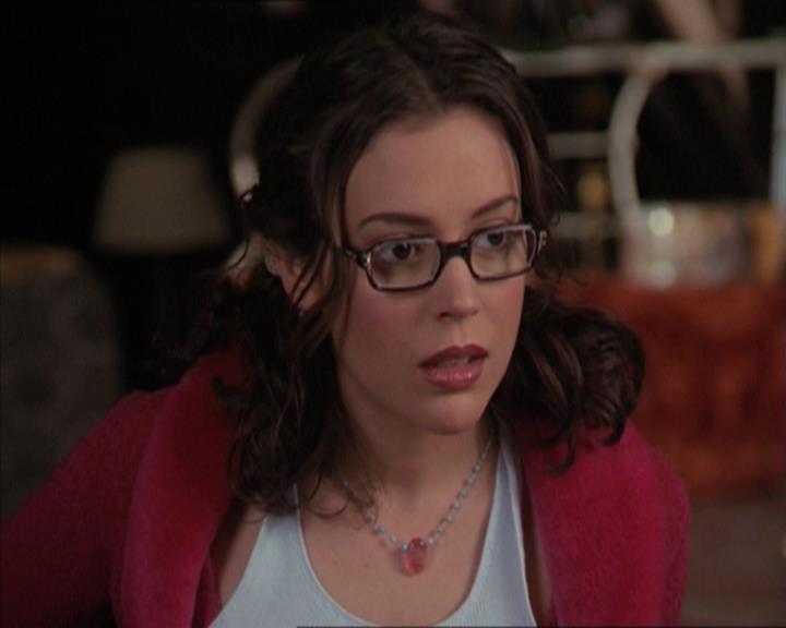 Charmed-Online-dot-218ChickFlick0851.jpg