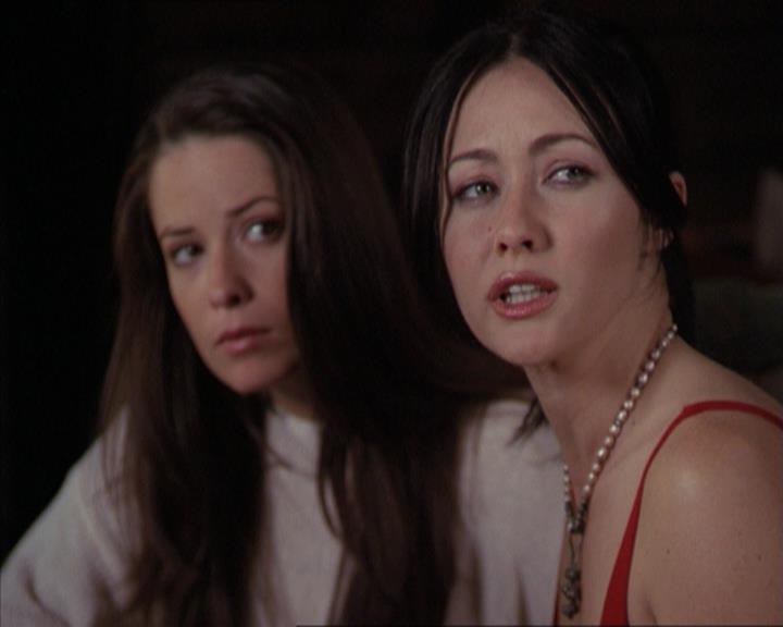 Charmed-Online-dot-218ChickFlick0865.jpg