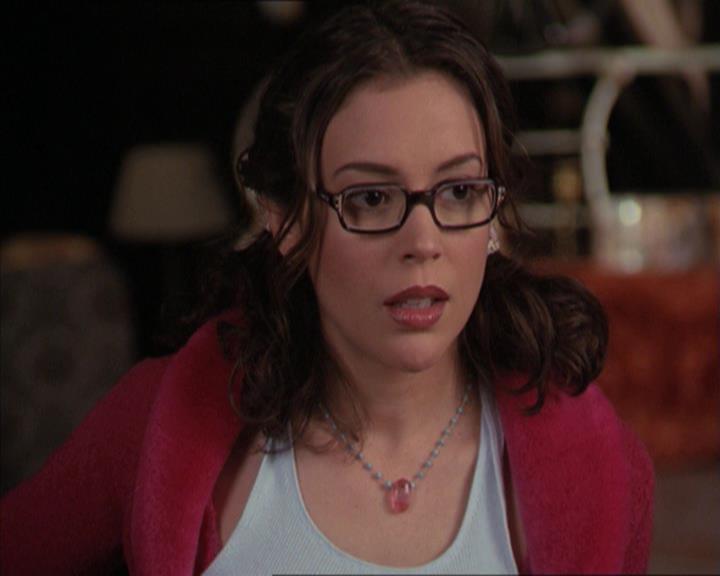 Charmed-Online-dot-218ChickFlick0902.jpg