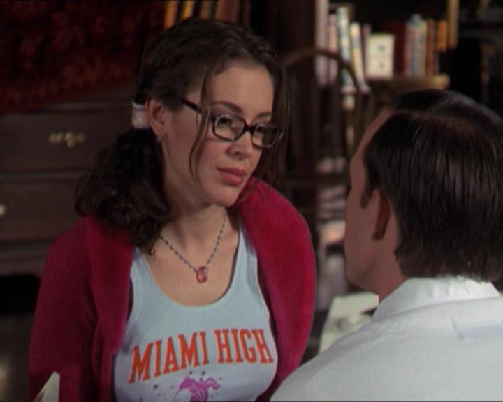 Charmed-Online-dot-218ChickFlick1144.jpg