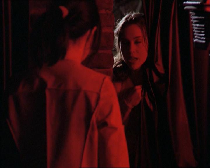 Charmed-Online-dot-218ChickFlick1303.jpg