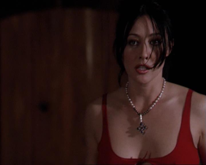 Charmed-Online-dot-218ChickFlick1493.jpg