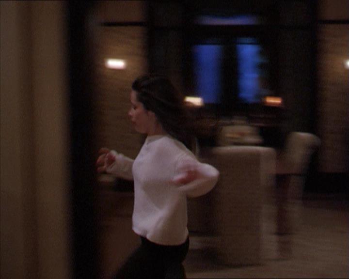 Charmed-Online-dot-218ChickFlick1529.jpg