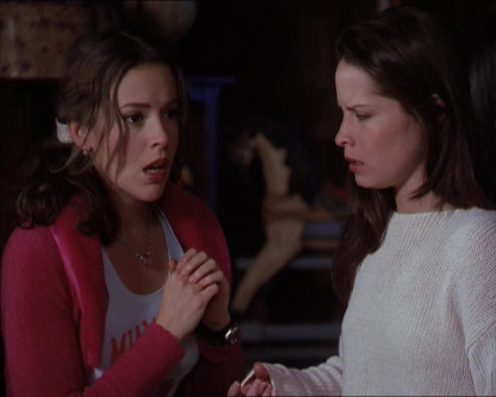 Charmed-Online-dot-218ChickFlick1681.jpg
