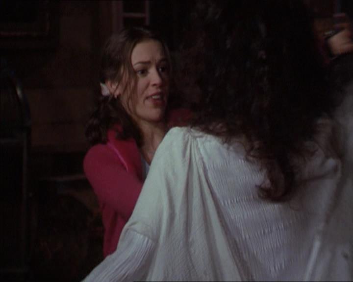 Charmed-Online-dot-218ChickFlick1702.jpg