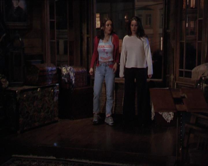 Charmed-Online-dot-218ChickFlick1717.jpg