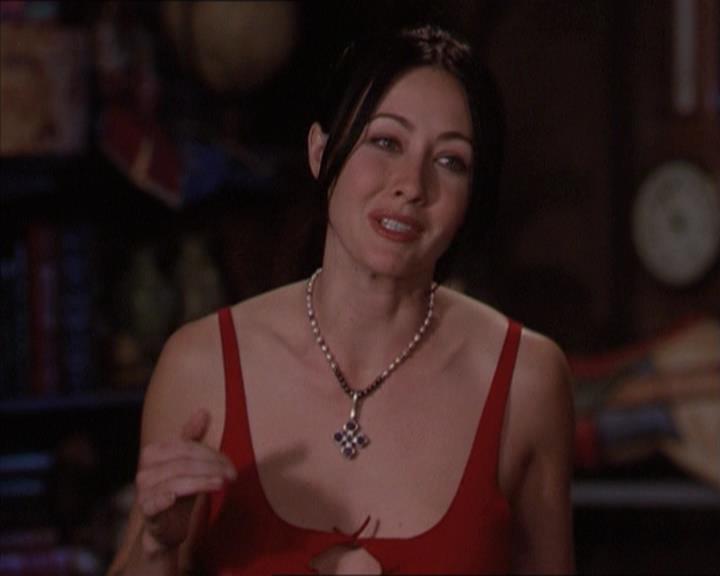 Charmed-Online-dot-218ChickFlick1750.jpg