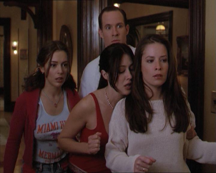 Charmed-Online-dot-218ChickFlick1784.jpg