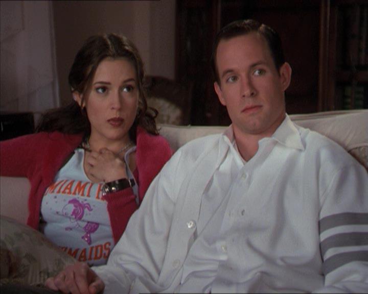 Charmed-Online-dot-218ChickFlick1821.jpg