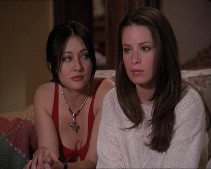 Charmed-Online-dot-218ChickFlick1907.jpg