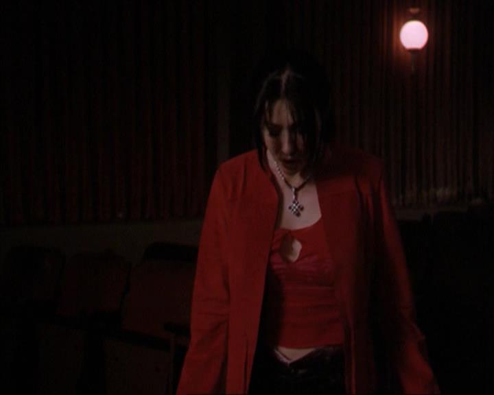 Charmed-Online-dot-218ChickFlick2041.jpg