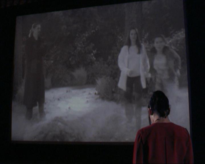 Charmed-Online-dot-218ChickFlick2072.jpg