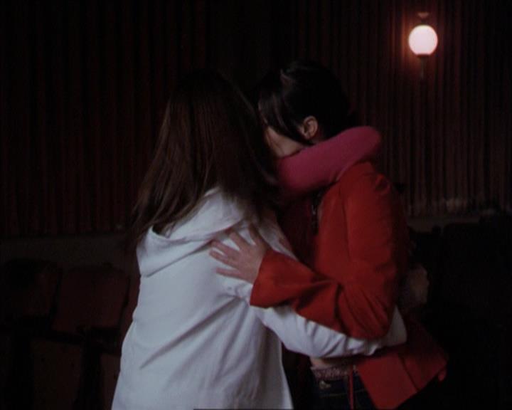 Charmed-Online-dot-218ChickFlick2091.jpg