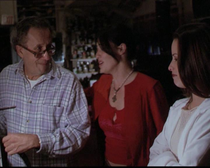 Charmed-Online-dot-218ChickFlick2135.jpg
