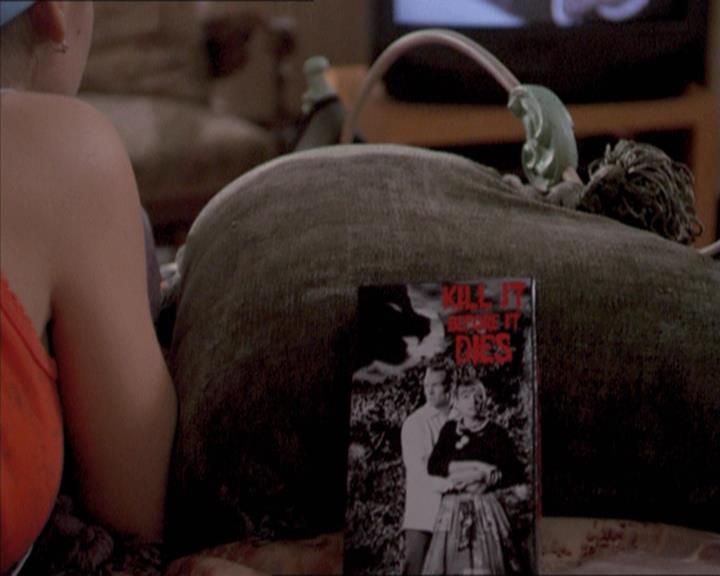 Charmed-Online-dot-218ChickFlick2347.jpg