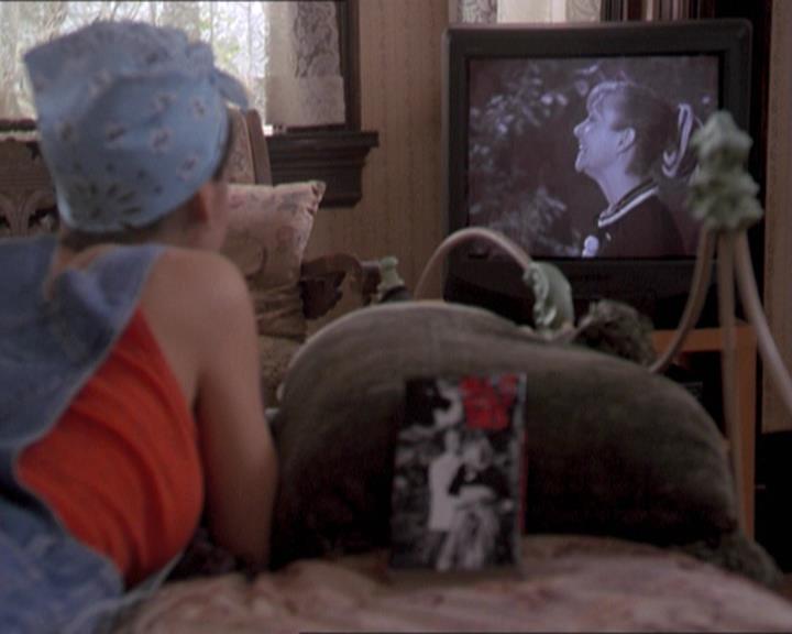 Charmed-Online-dot-218ChickFlick2362.jpg