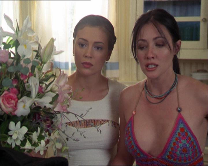 Charmed-Online-dot-220AstralMonkeys0754.jpg