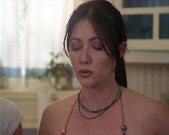 Charmed-Online-dot-220AstralMonkeys0806.jpg Charmed-Online-dot-220AstralMonkeys0806.jpg