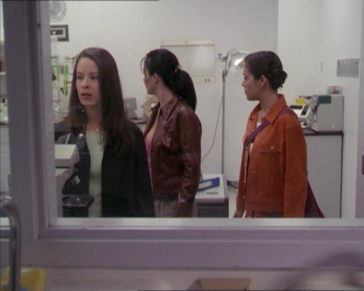 Charmed-Online-dot-220AstralMonkeys0956.jpg