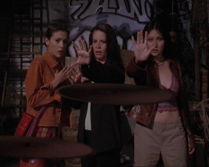 Charmed-Online-dot-220AstralMonkeys2110.jpg