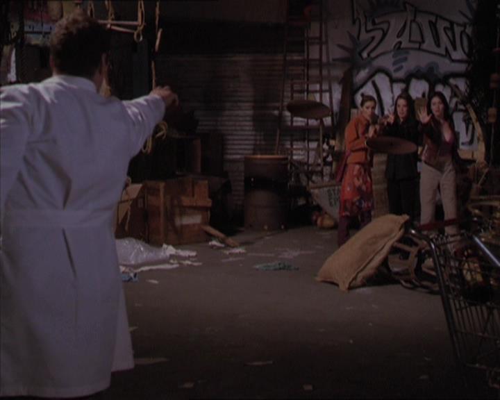 Charmed-Online-dot-220AstralMonkeys2115.jpg