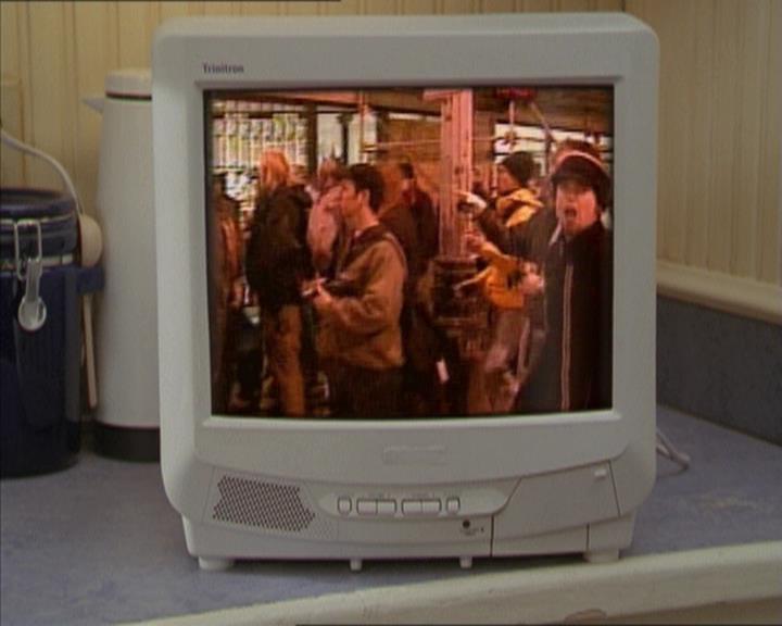 Charmed-Online-dot-221ApocalypseNot0024.jpg