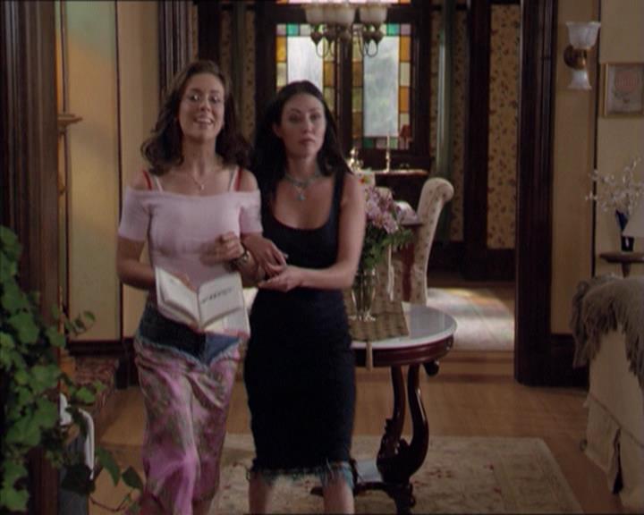 Charmed-Online-dot-221ApocalypseNot0103.jpg