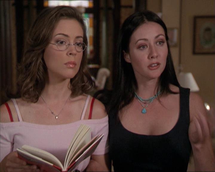 Charmed-Online-dot-221ApocalypseNot0128.jpg