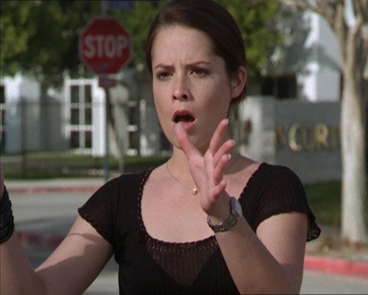 Charmed-Online-dot-221ApocalypseNot0230.jpg