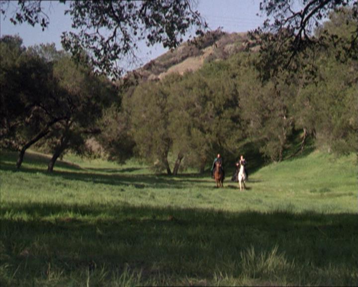 Charmed-Online-dot-221ApocalypseNot0268.jpg
