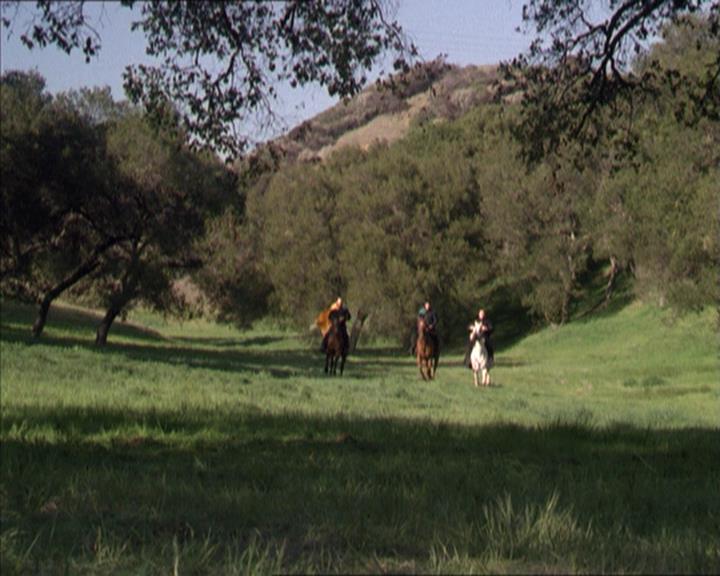Charmed-Online-dot-221ApocalypseNot0269.jpg