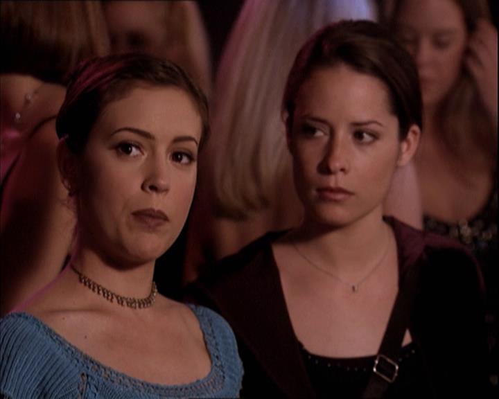 Charmed-Online-dot-221ApocalypseNot0450.jpg
