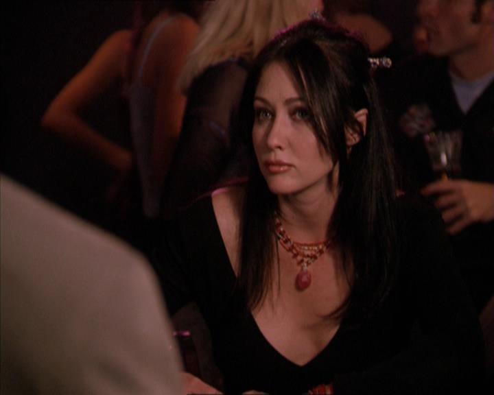 Charmed-Online-dot-221ApocalypseNot0451.jpg
