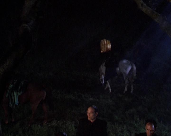 Charmed-Online-dot-221ApocalypseNot0460.jpg