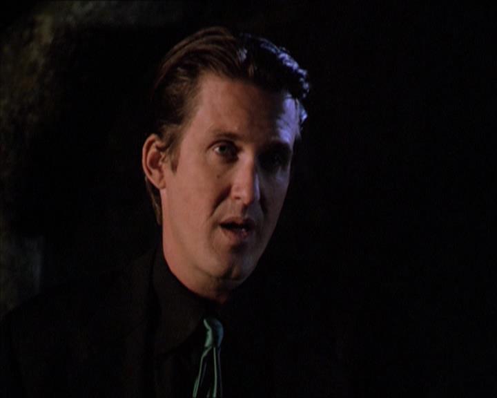 Charmed-Online-dot-221ApocalypseNot0490.jpg