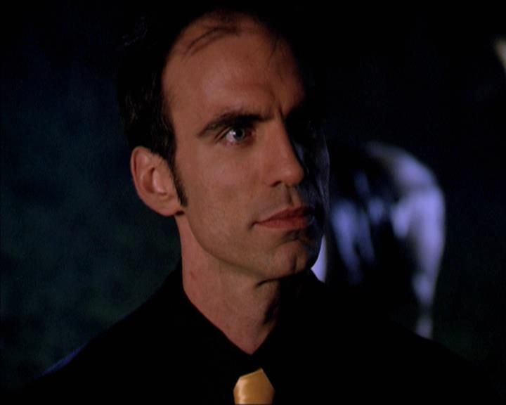 Charmed-Online-dot-221ApocalypseNot0505.jpg