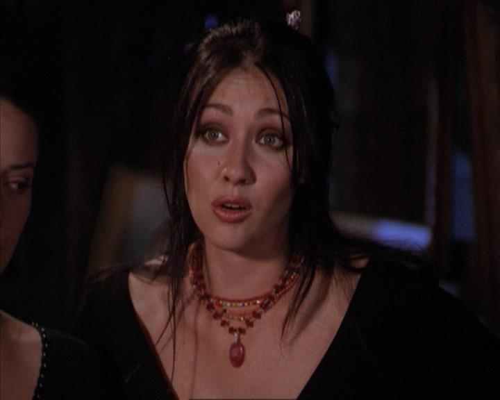 Charmed-Online-dot-221ApocalypseNot0549.jpg
