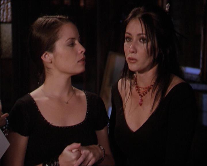Charmed-Online-dot-221ApocalypseNot0578.jpg