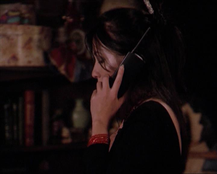 Charmed-Online-dot-221ApocalypseNot0615.jpg