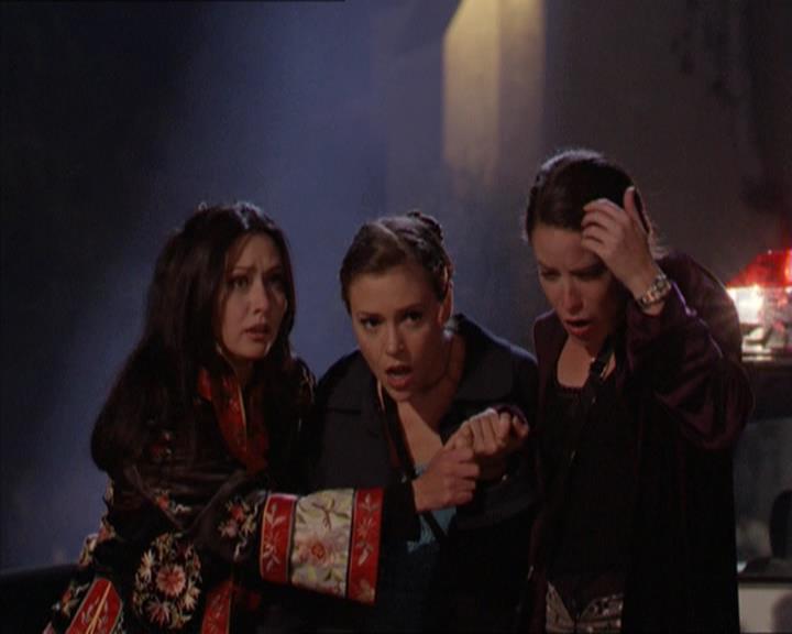 Charmed-Online-dot-221ApocalypseNot0638.jpg